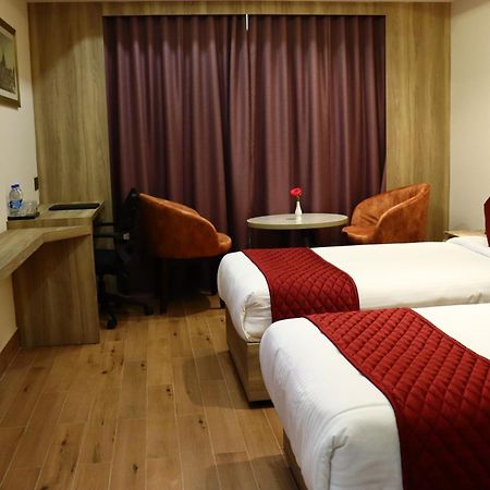 Capital Park Residency Hotel Thiruvananthapuram Exterior photo