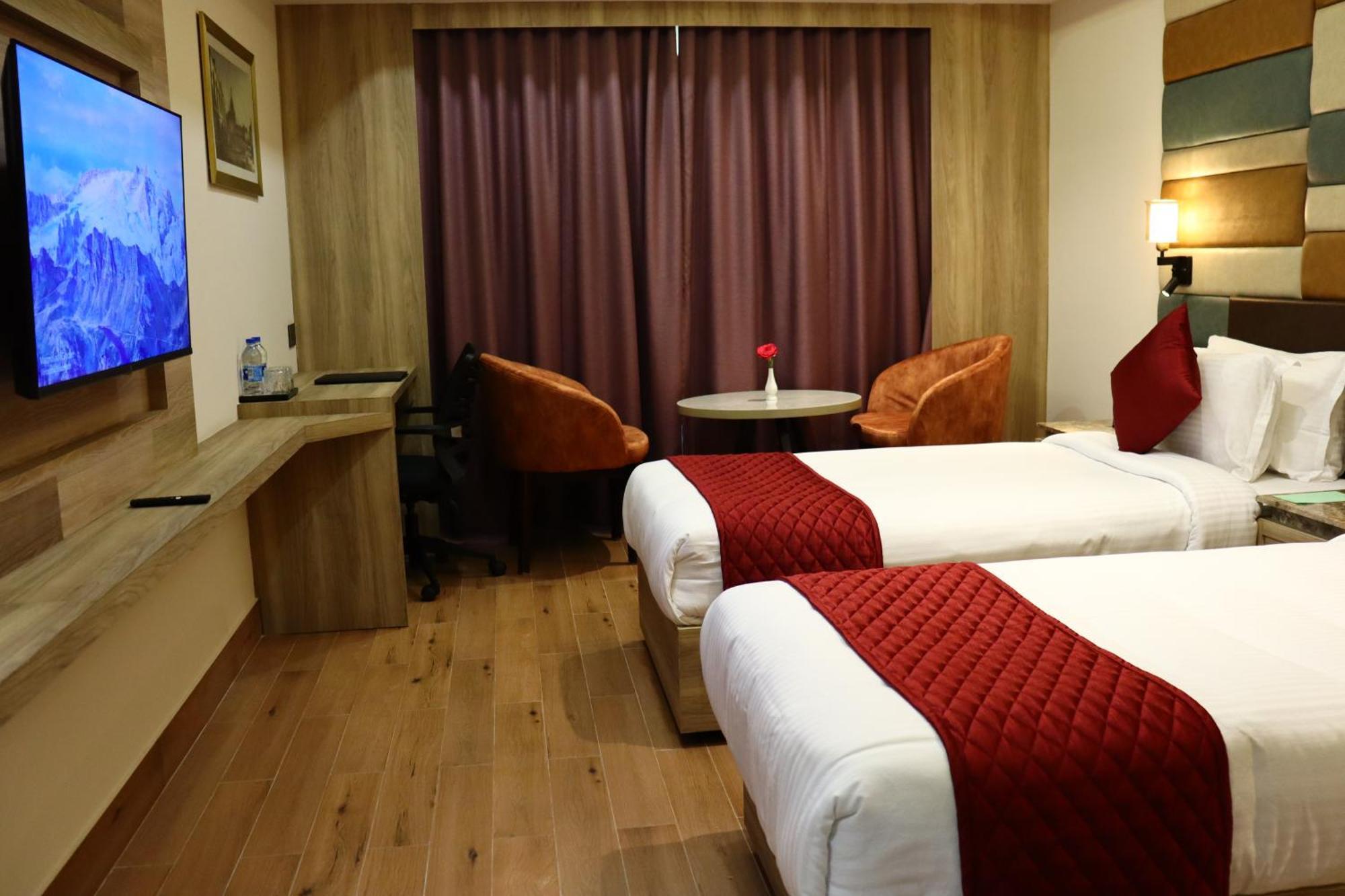 Capital Park Residency Hotel Thiruvananthapuram Exterior photo